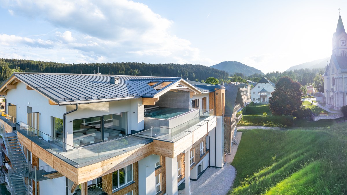 Blick über Ramsau am Dachstein Richtung Bergretter-Drehort